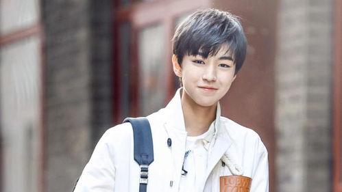 王俊凯恋情爆料最新消息,神秘女友身份引热议，细节揭秘！